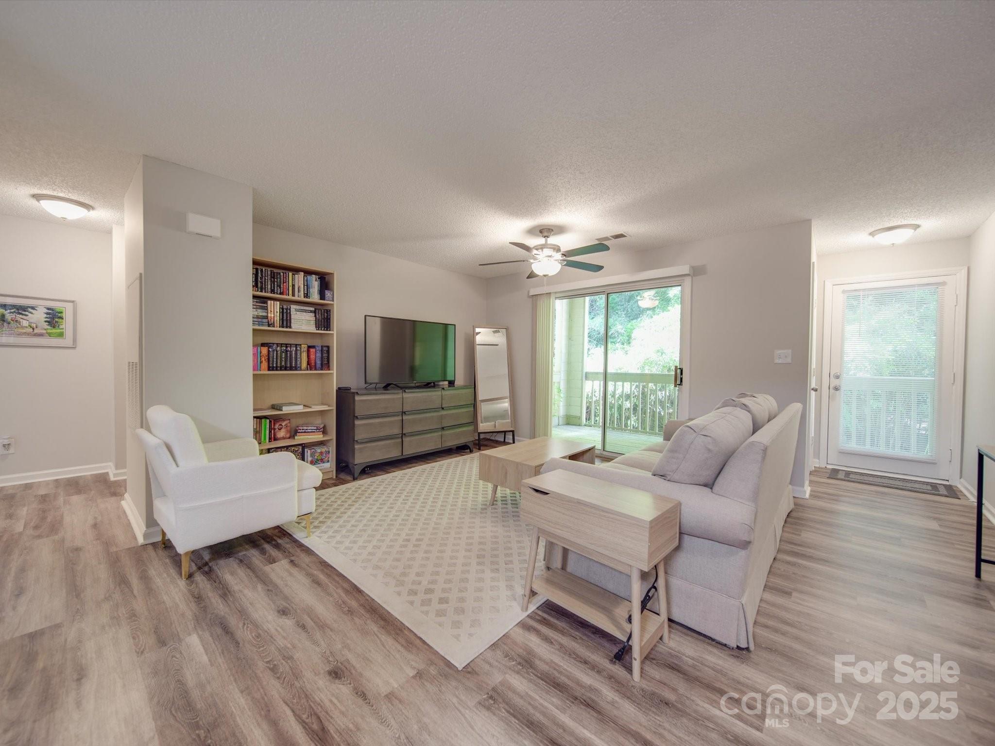1052 Churchill Downs Court I