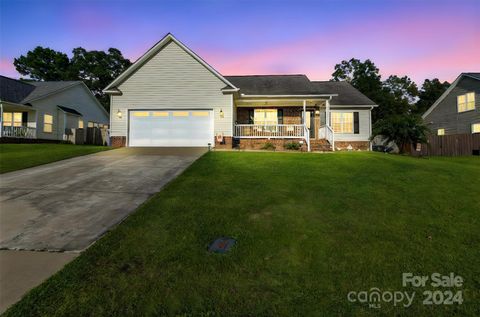 A home in Raeford Township