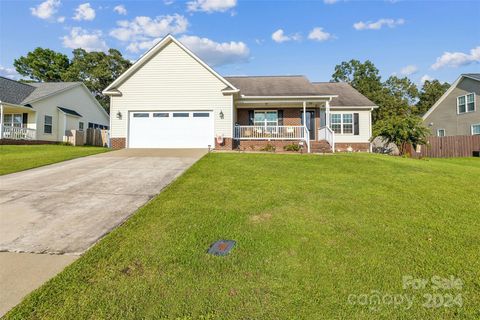 A home in Raeford Township