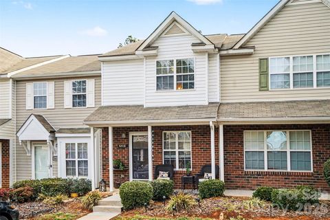 Photo of 6416 Saint Bernard Way, Charlotte, NC 28269 (MLS # 4338419)