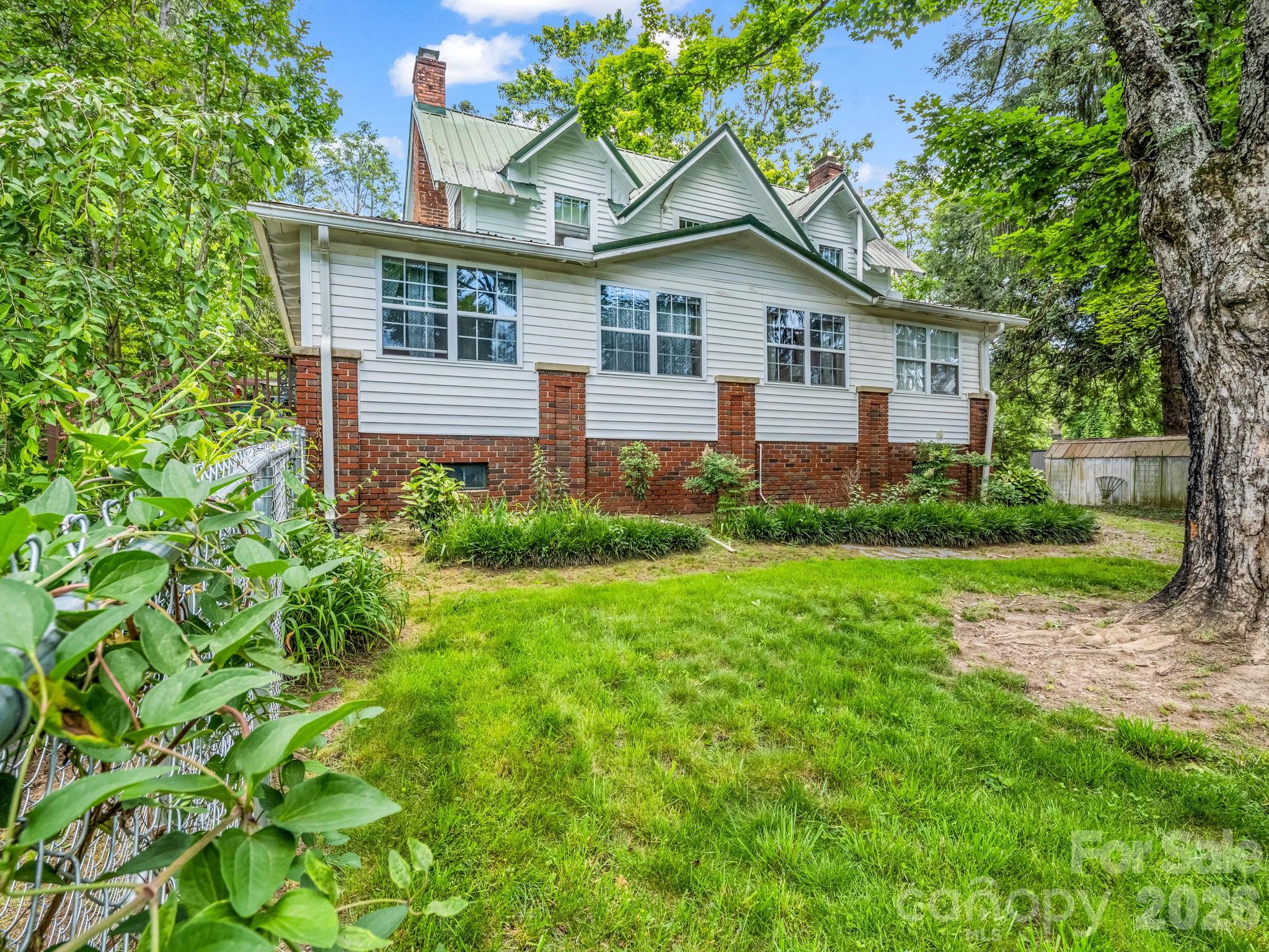23 Sunset Drive
