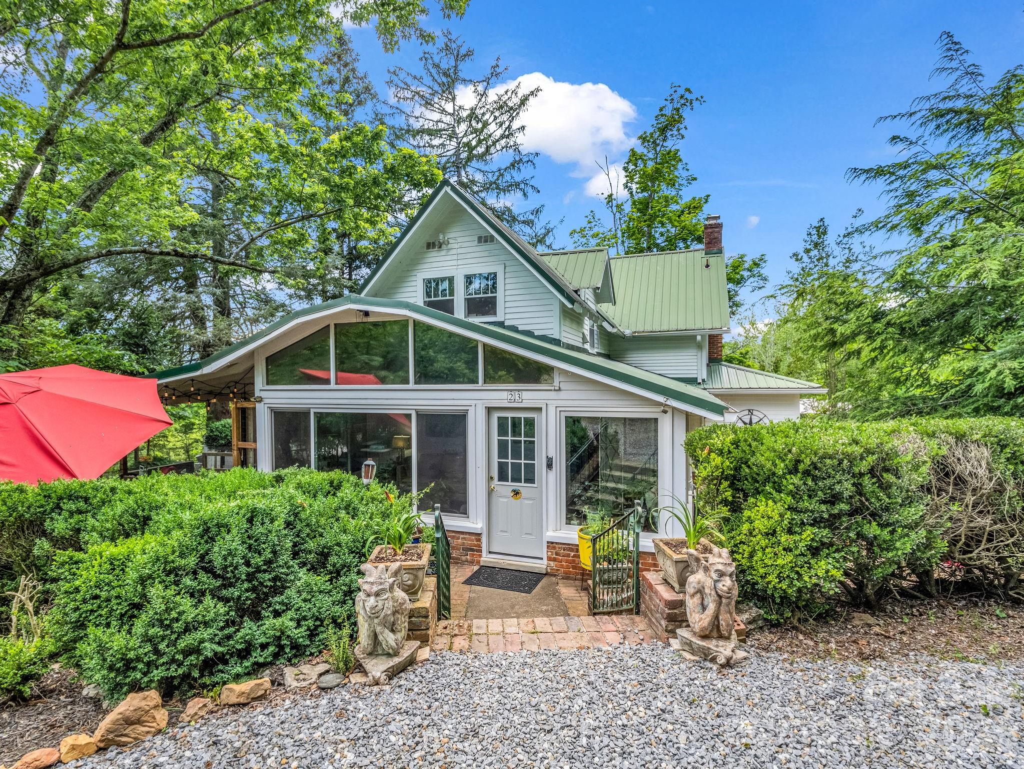 23 Sunset Drive