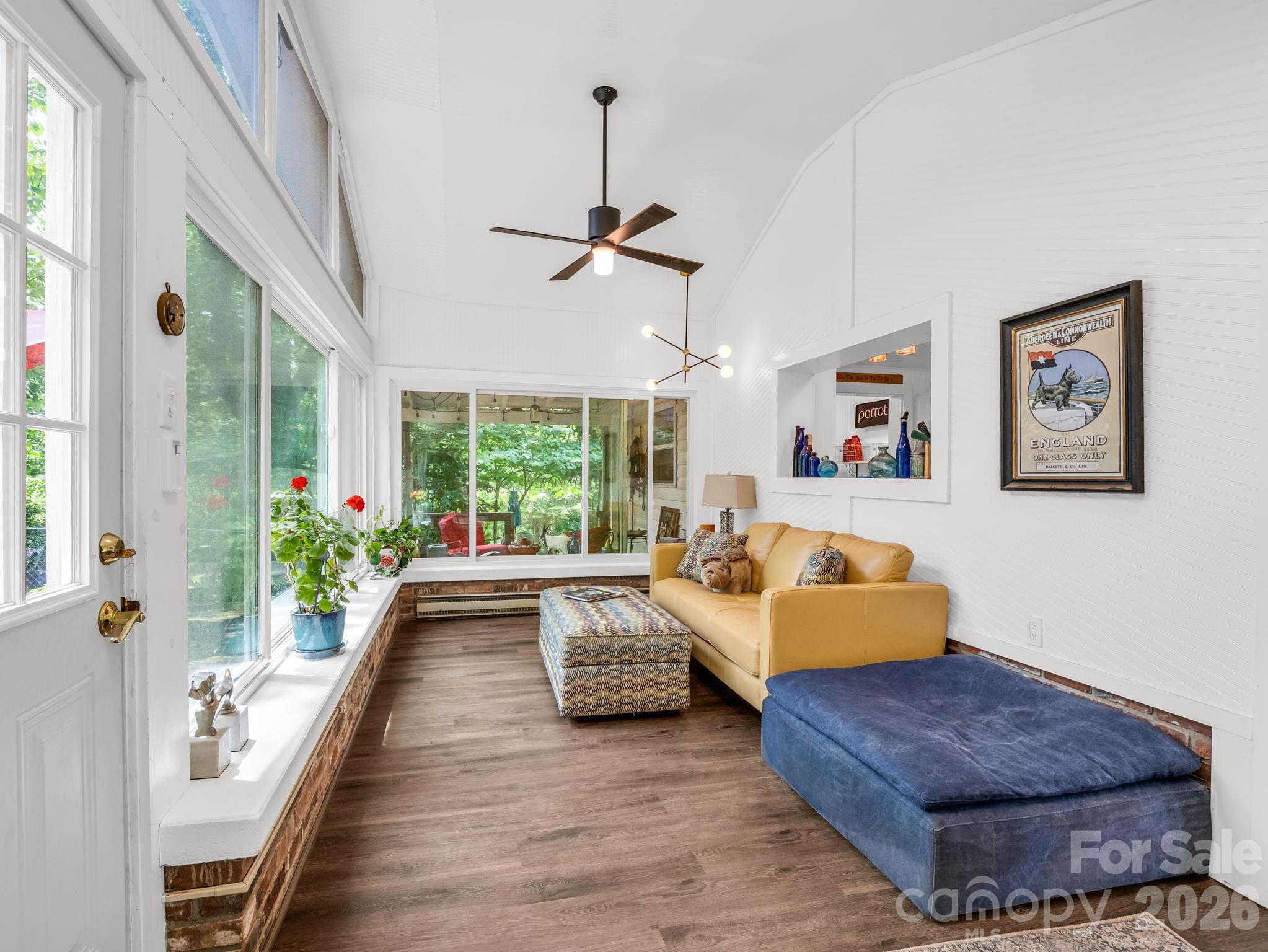 23 Sunset Drive