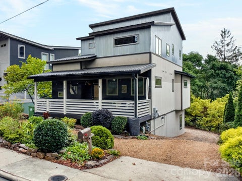 Photo of 18 Sulphur Springs Road, Asheville, NC 28806 (MLS # 4427488)