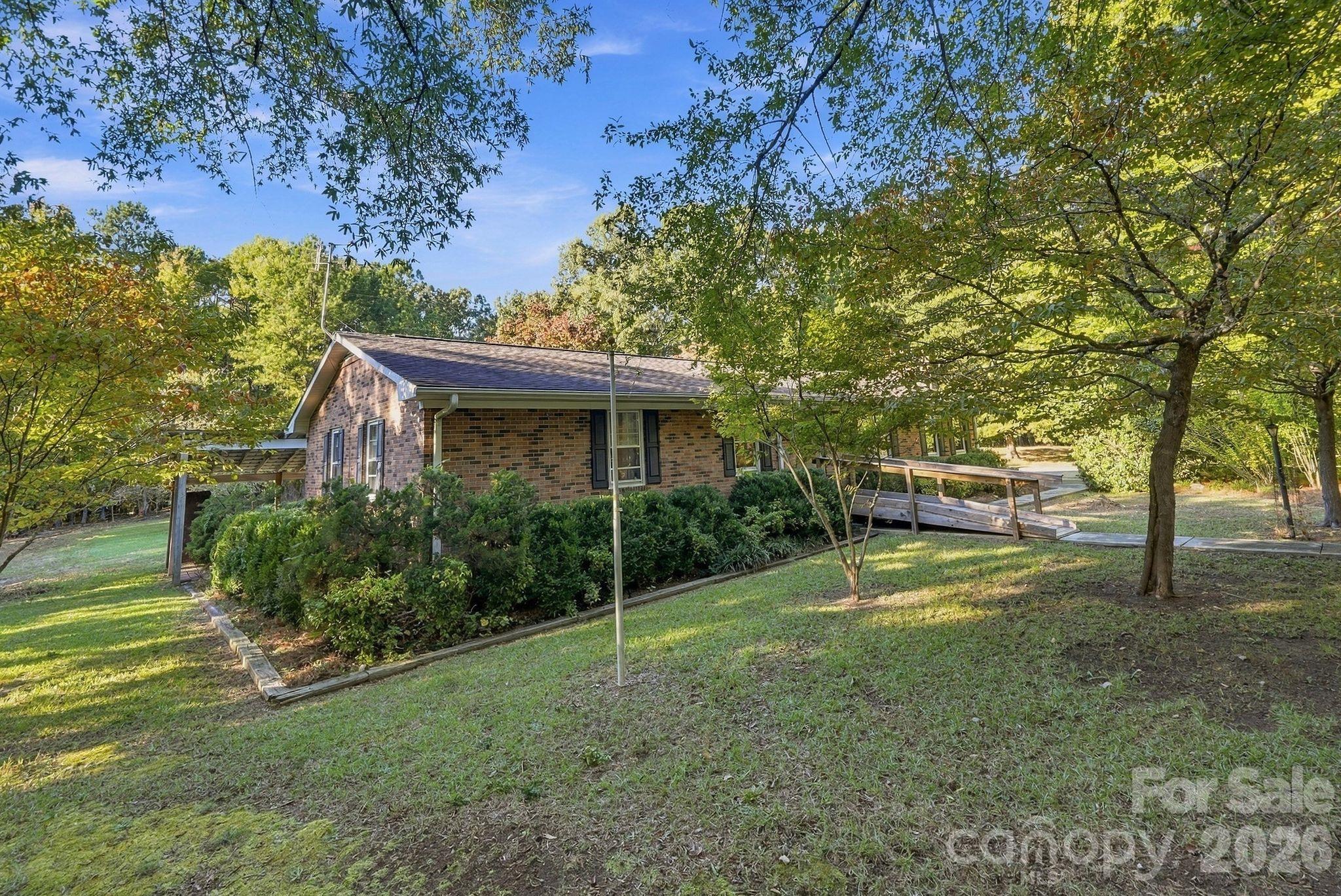 1558 Cornwell Road