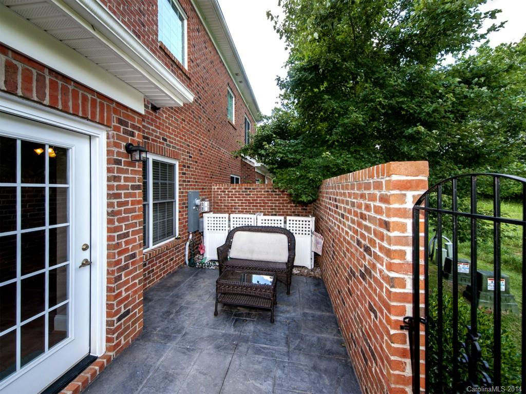 Beacon Knoll - Residential