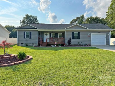 A home in Hickory