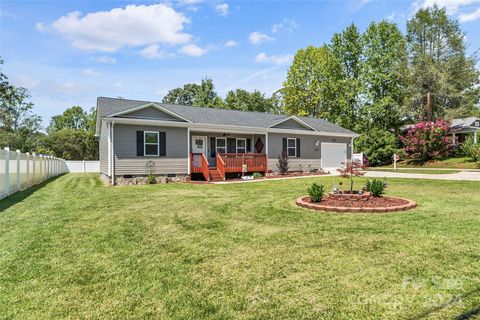 A home in Hickory