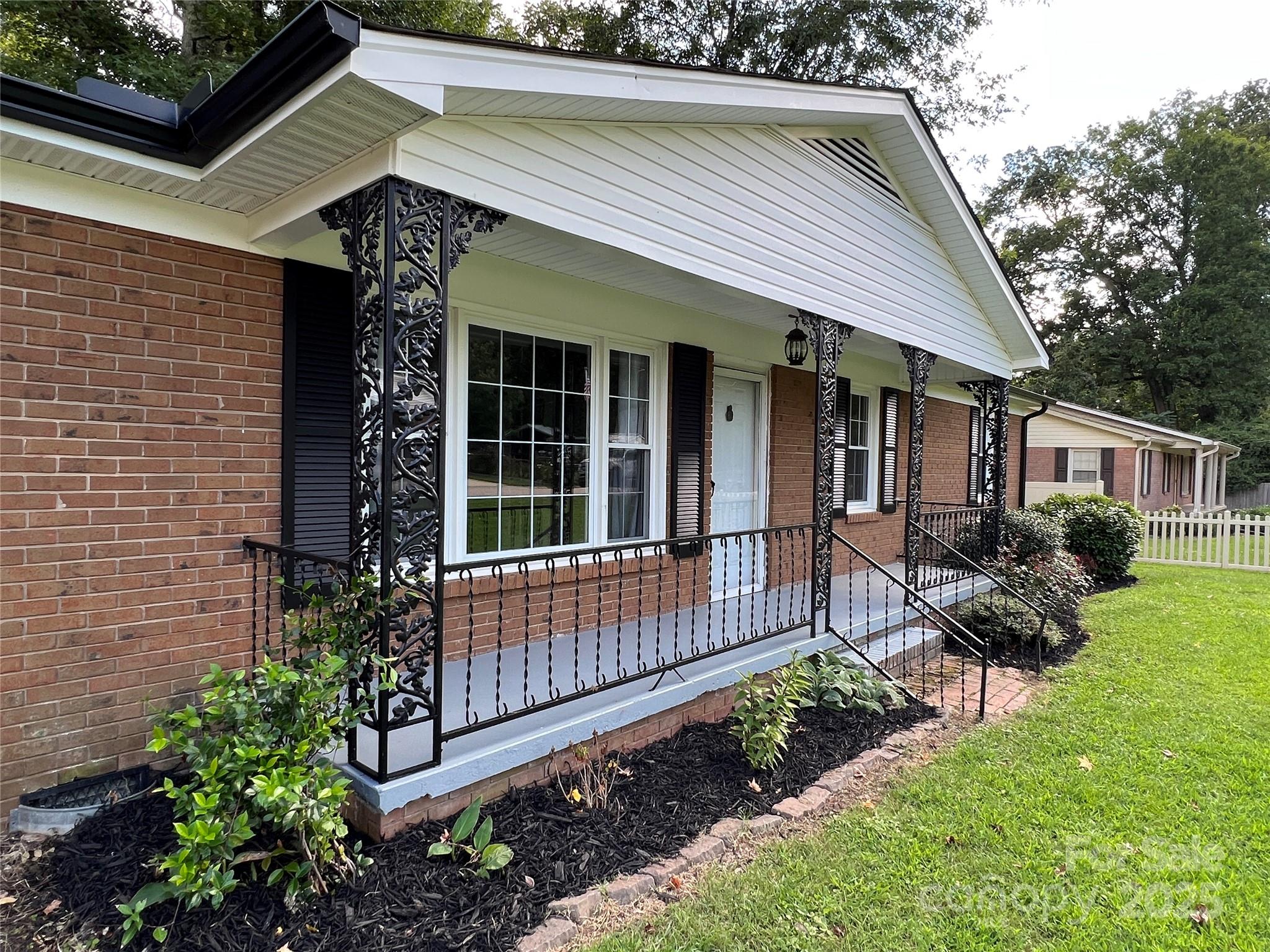 325 Briarcliff Drive
