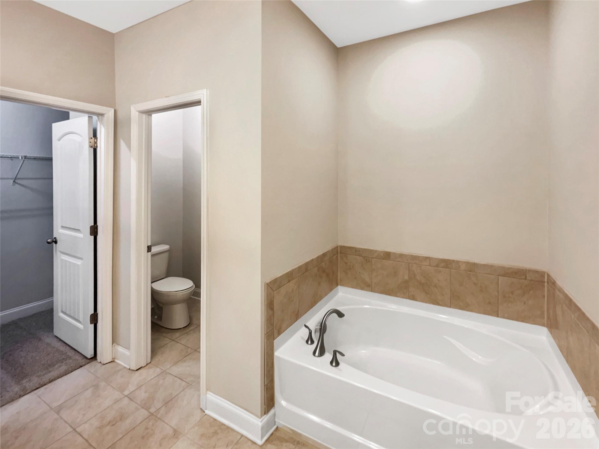 The Vineyards on Lake Wylie - Residential