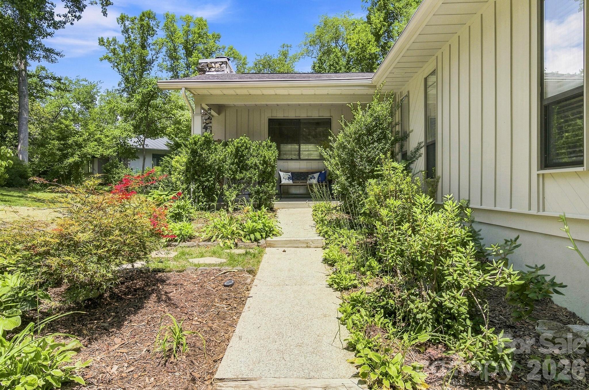 3020 Chestnut Tree Road
