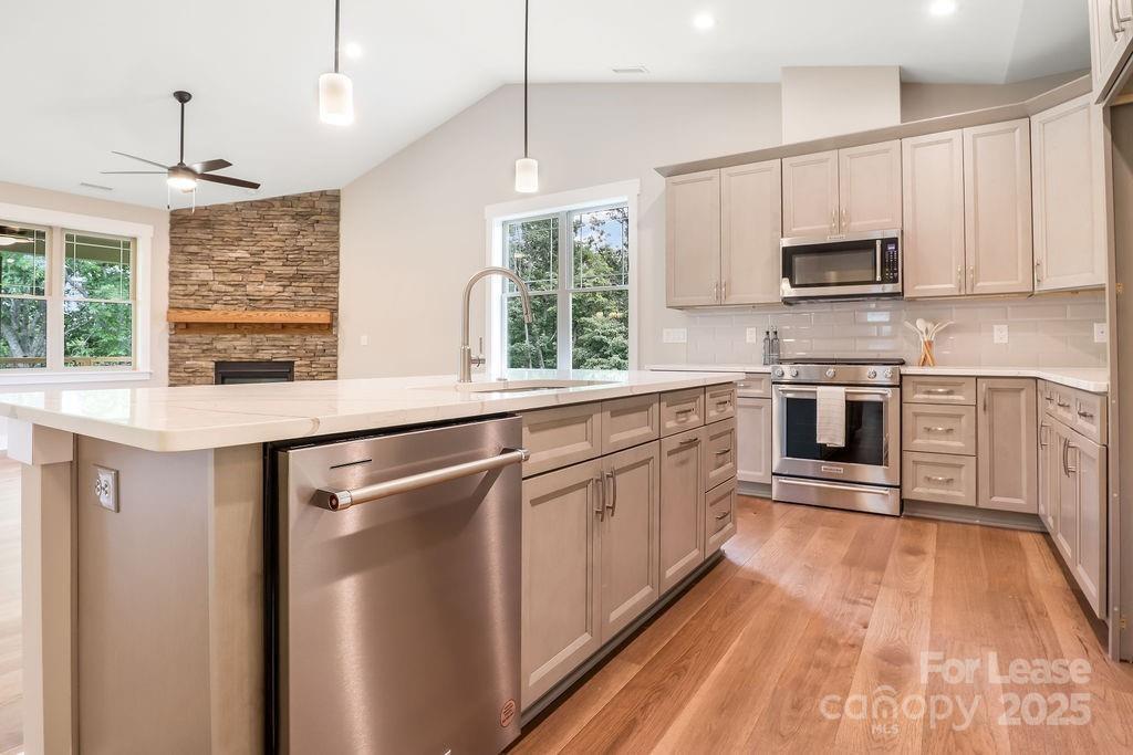 21 Craftsman Overlook Ridge