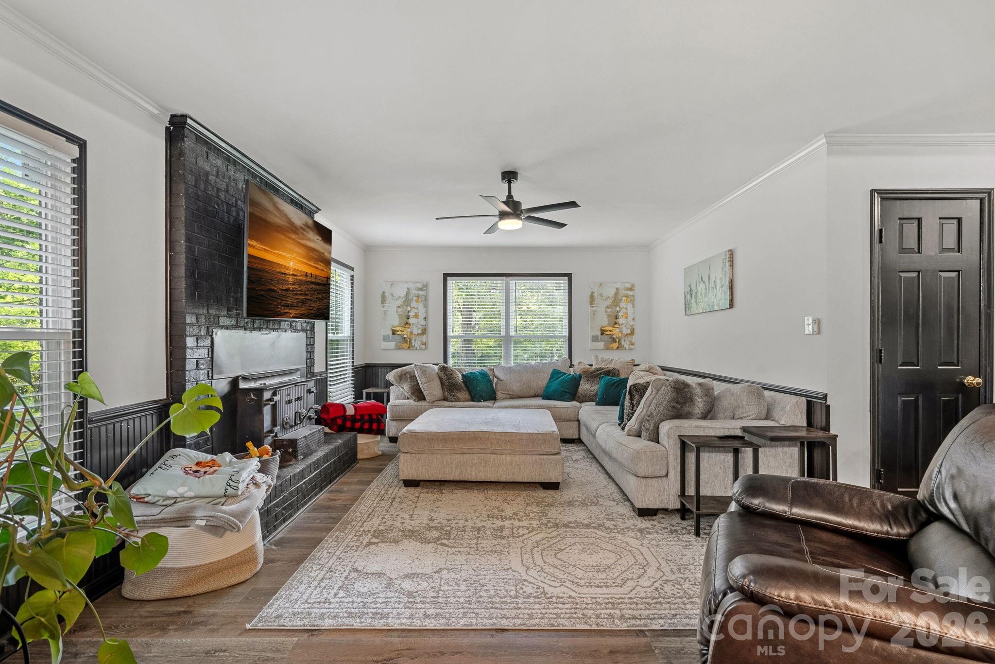 2981 Oak Ridge Circle