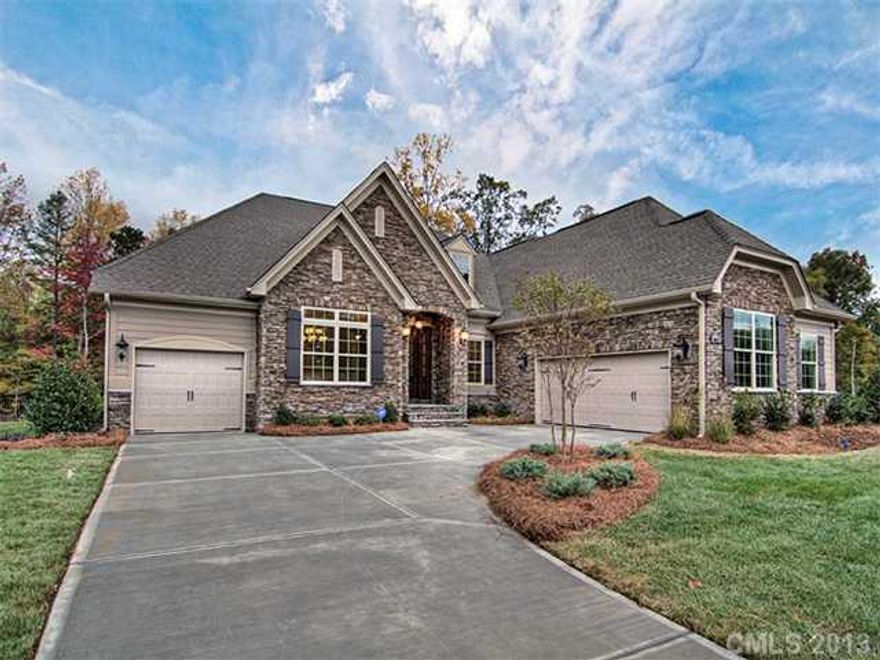 Single level living in beautiful, gated neighborhood in South Charlotte. 3-Car garage. Open floorplan with covered patio.Gourmet kitchen opens to spacious great room w/fireplace. Lavish Master Suite with soaking tub & ultra shower. 10' ceilings & 8' doors, decorative rotunda. All lawn maintenance including irrigantion is provided through the HOA. Raintree CC membership.