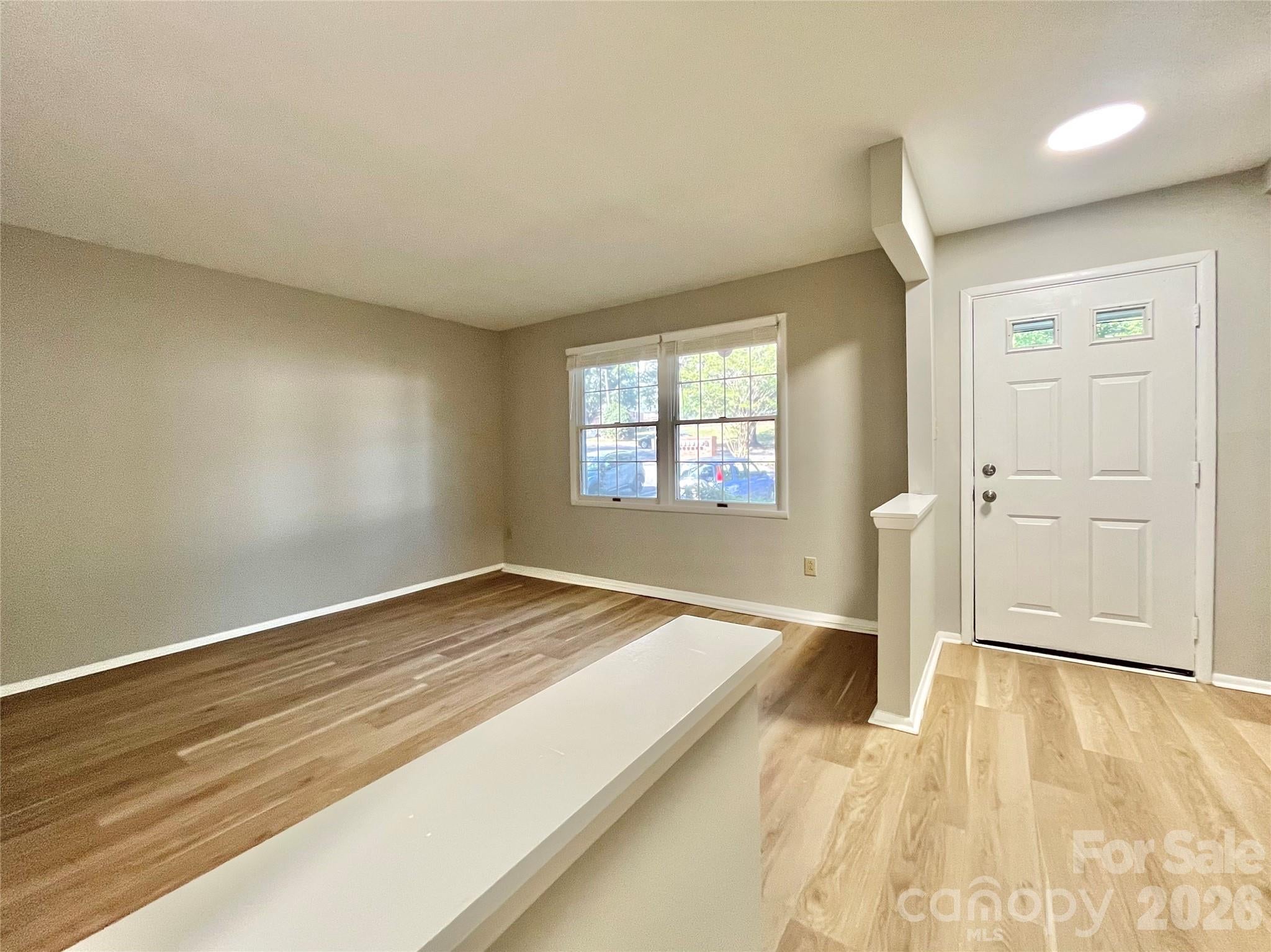 8234 Knights Bridge Road