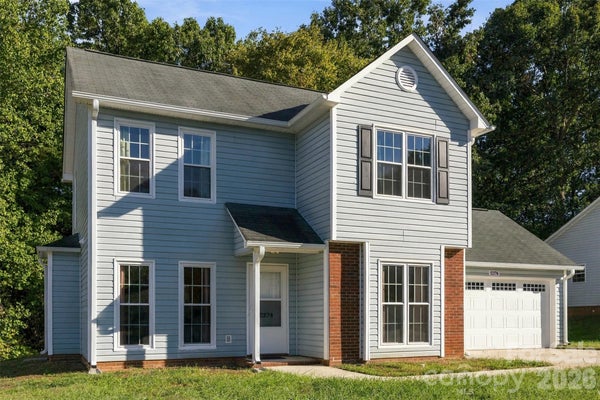 2374 EAGLE GLEN CT, GASTONIA, NC 28056 - Image 1e7d0cb935fe9f854683b5f8fce2d78b/324648535
