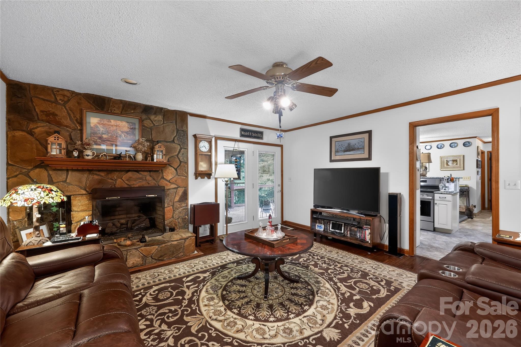 711 Candlewick Drive