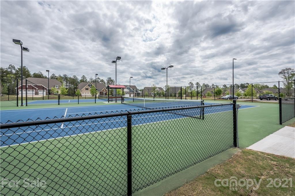 Tree Tops - Residential