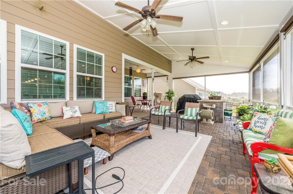 Tree Tops - Residential