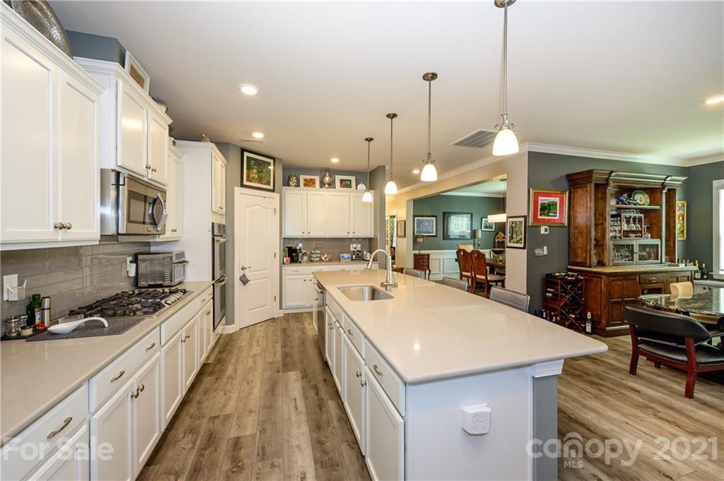 Tree Tops - Residential