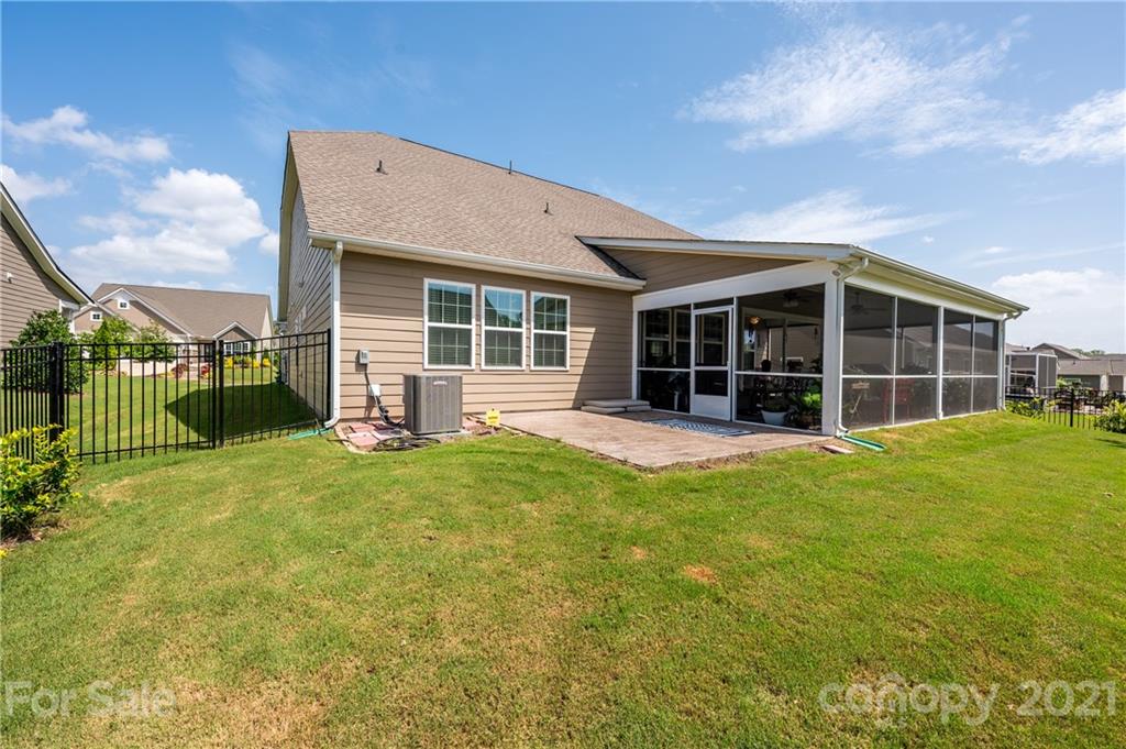 Tree Tops - Residential