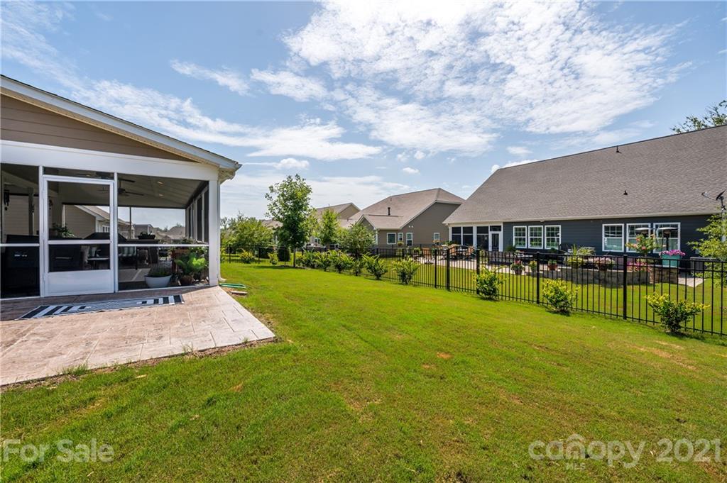 Tree Tops - Residential