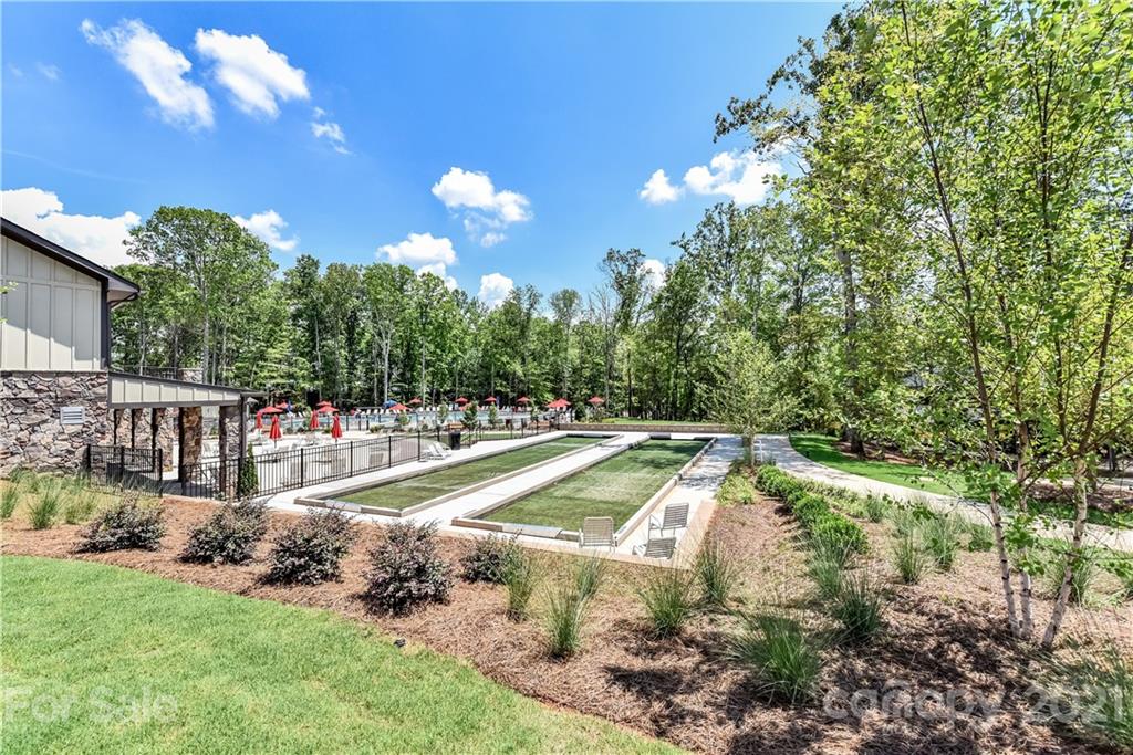 Tree Tops - Residential