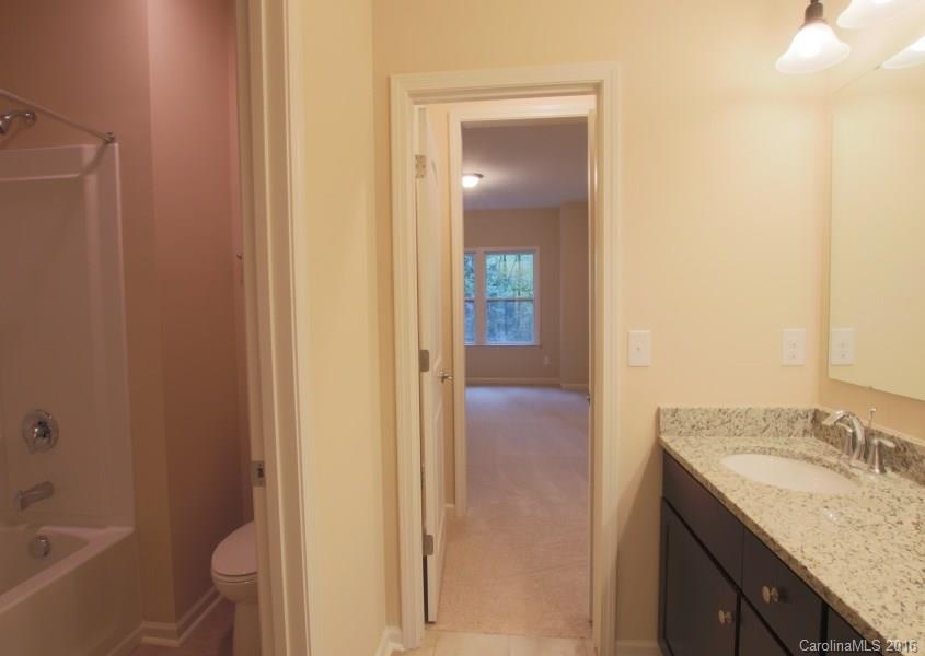 Oakbridge at Waterleaf - Residential