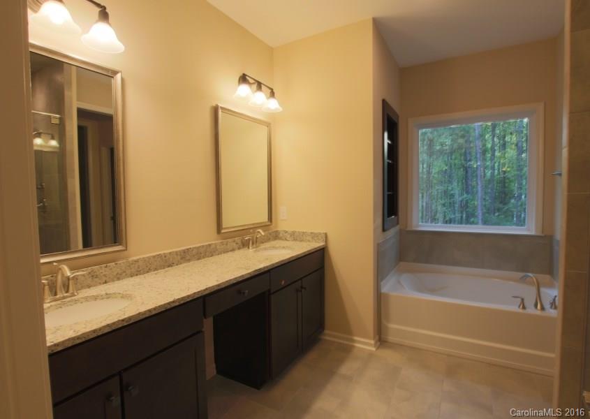 Oakbridge at Waterleaf - Residential