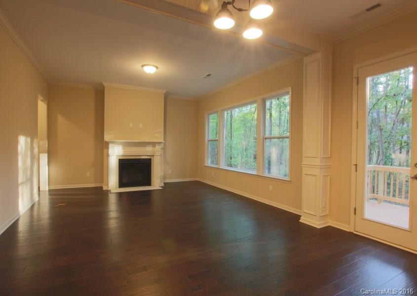 Oakbridge at Waterleaf - Residential