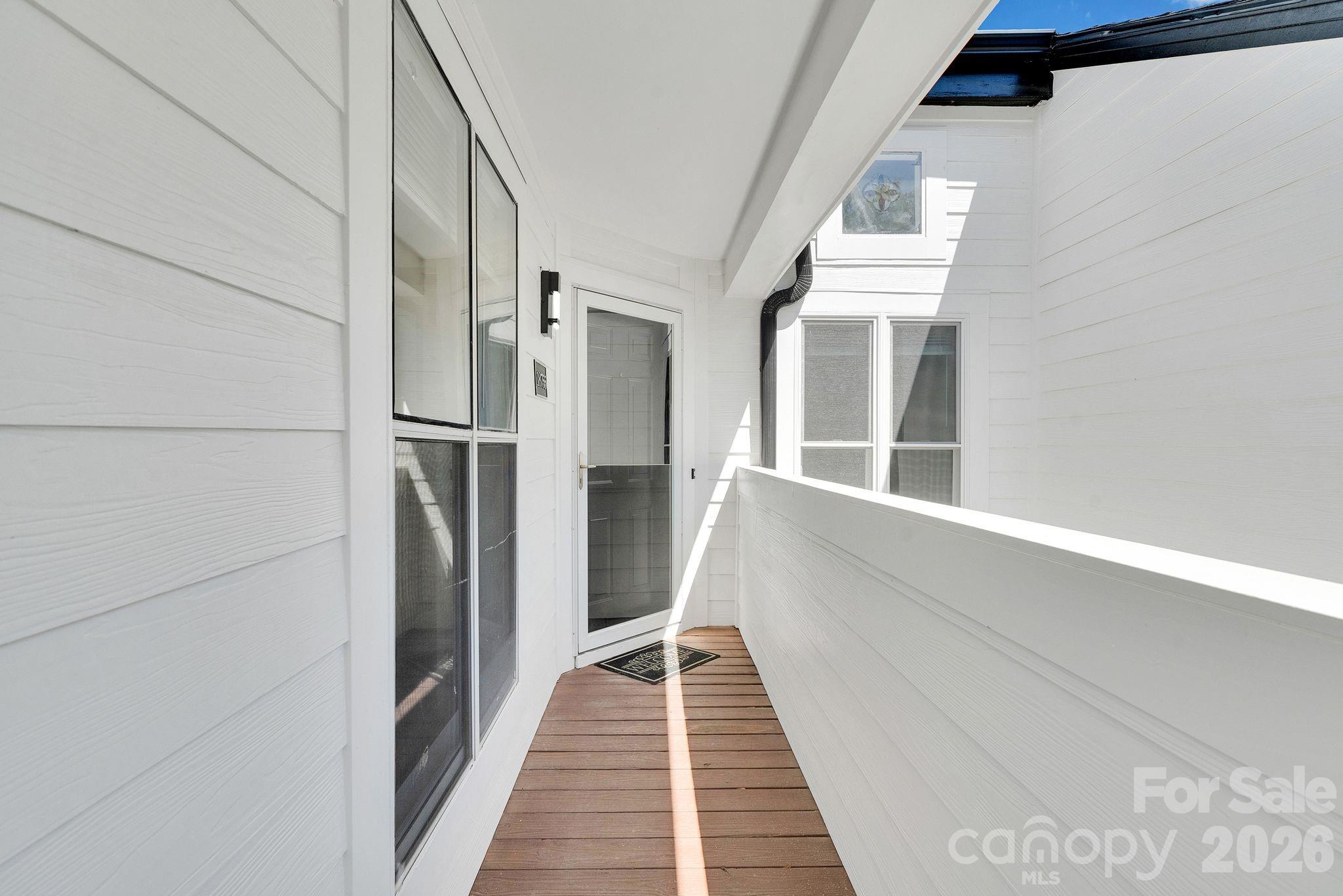 18755 Vineyard Point Lane