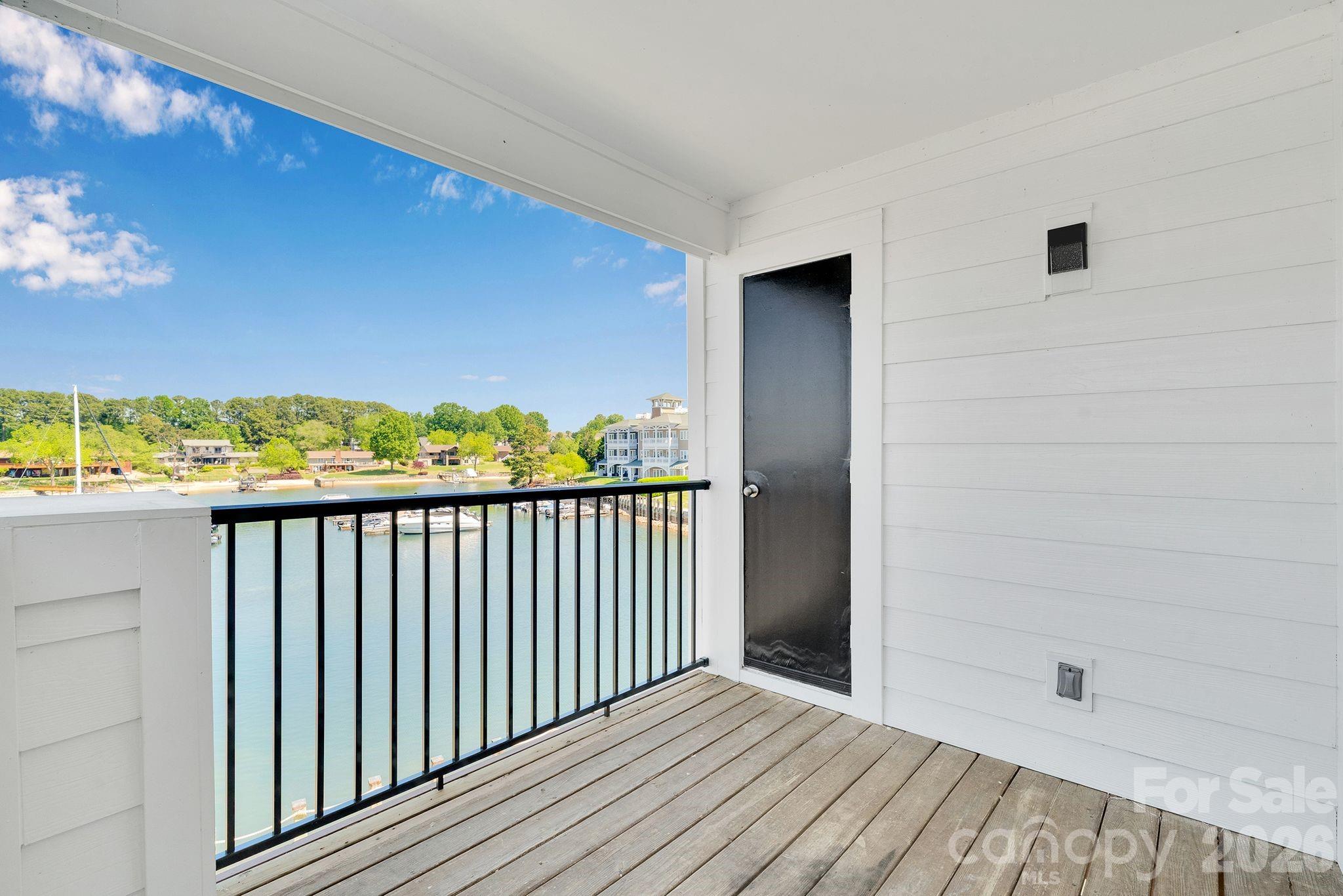 Vineyard Point - Residential