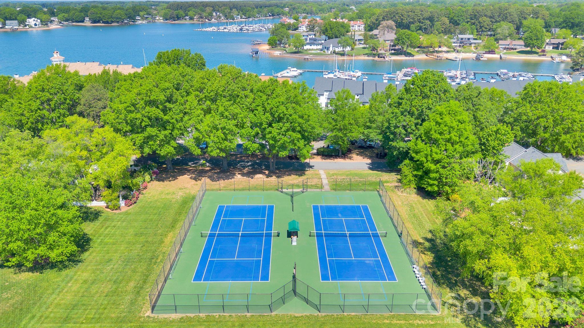 Vineyard Point - Residential