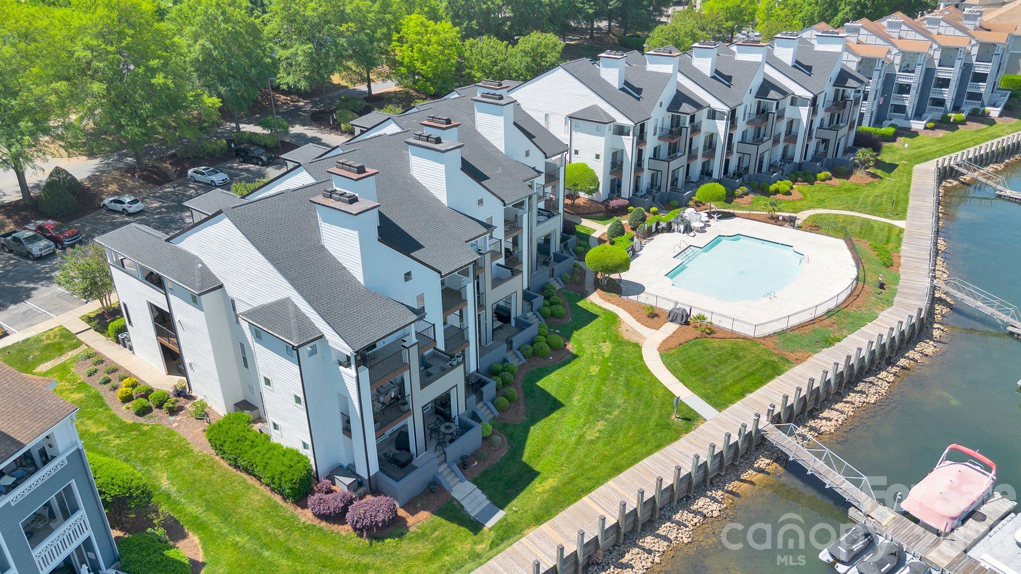 Vineyard Point - Residential