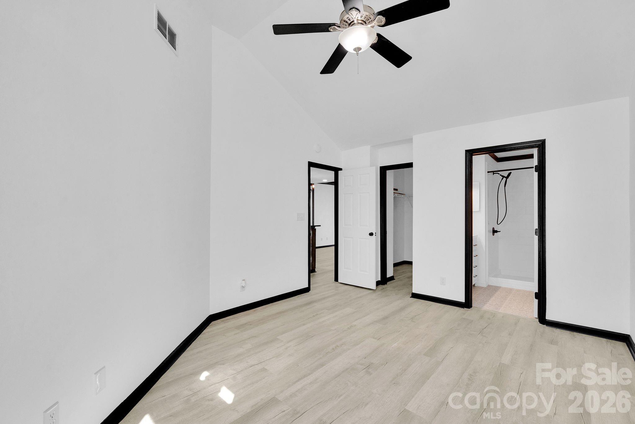 Vineyard Point - Residential