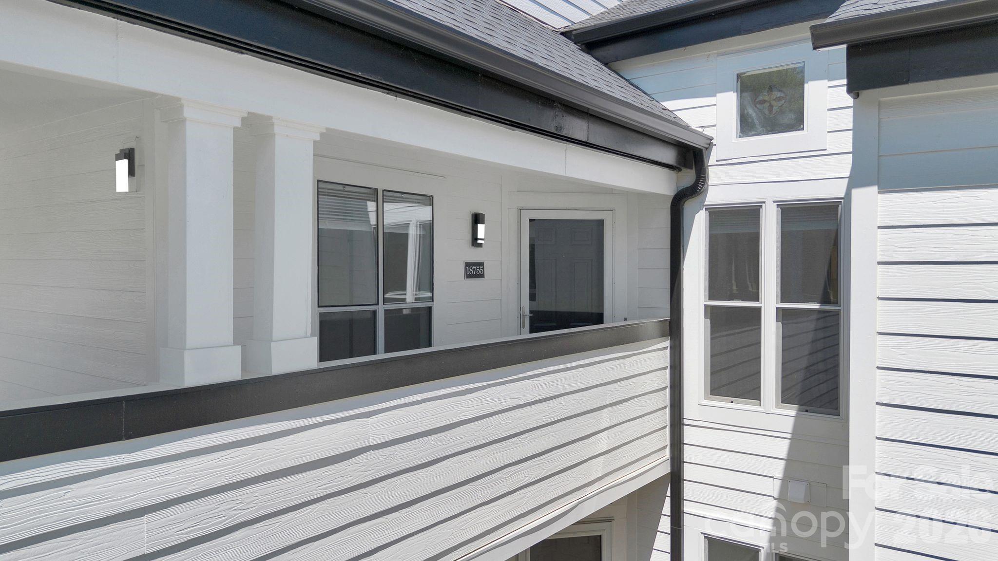 18755 Vineyard Point Lane