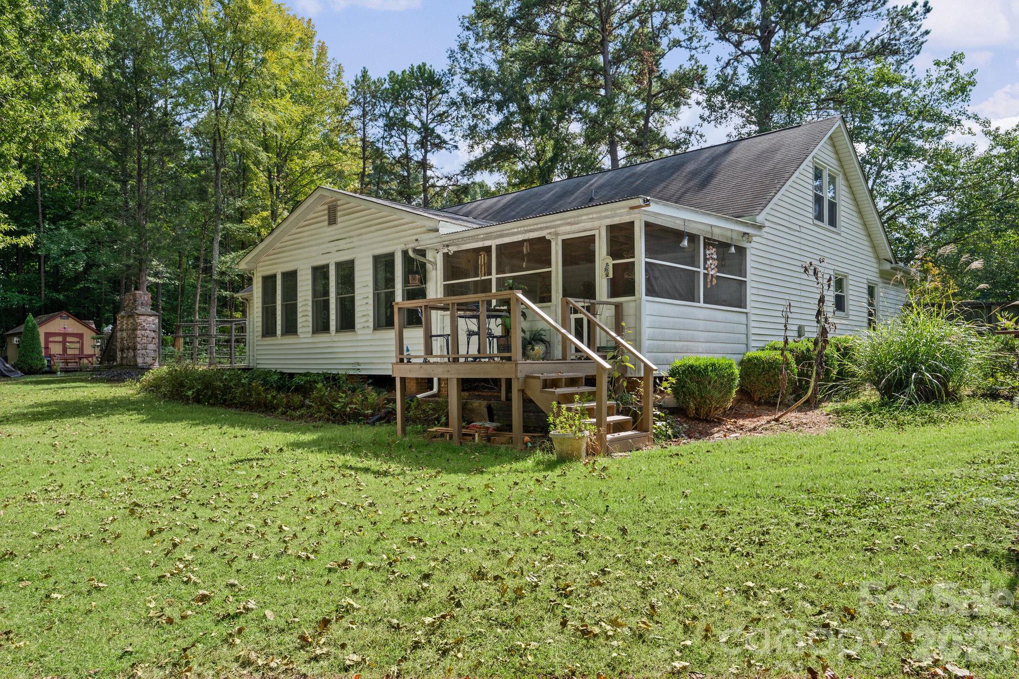 11210 Walking Horse Lane