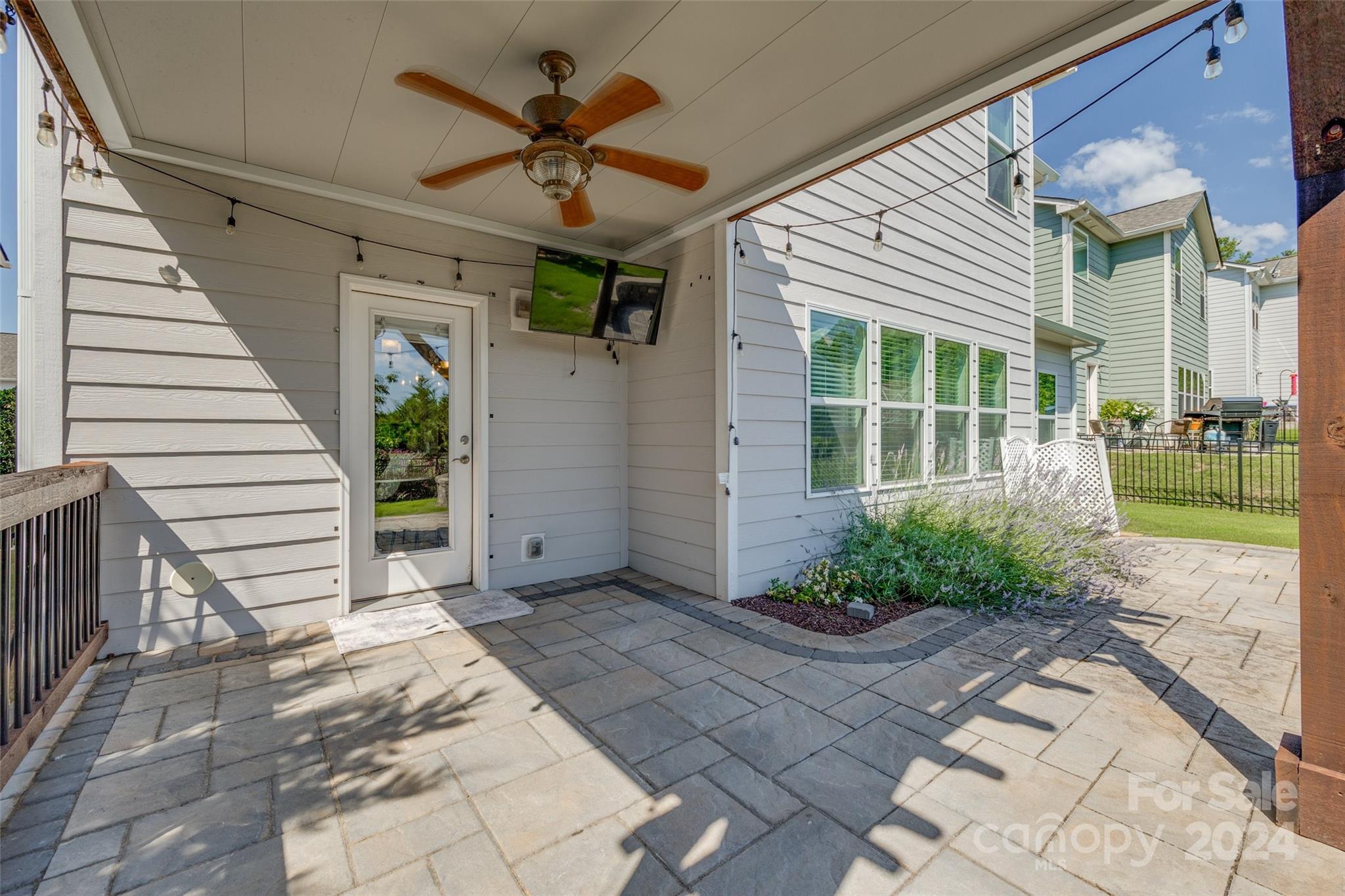 Lake Ridge - Residential