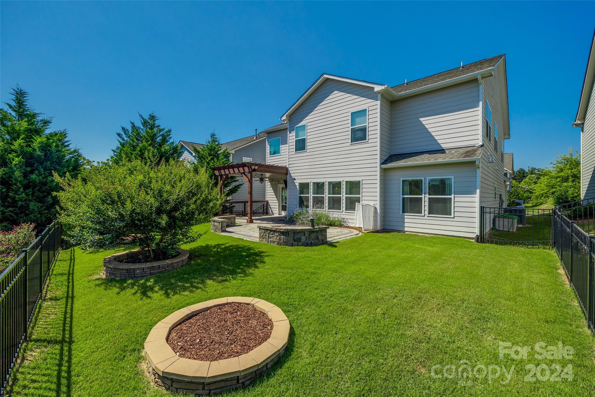 Lake Ridge - Residential