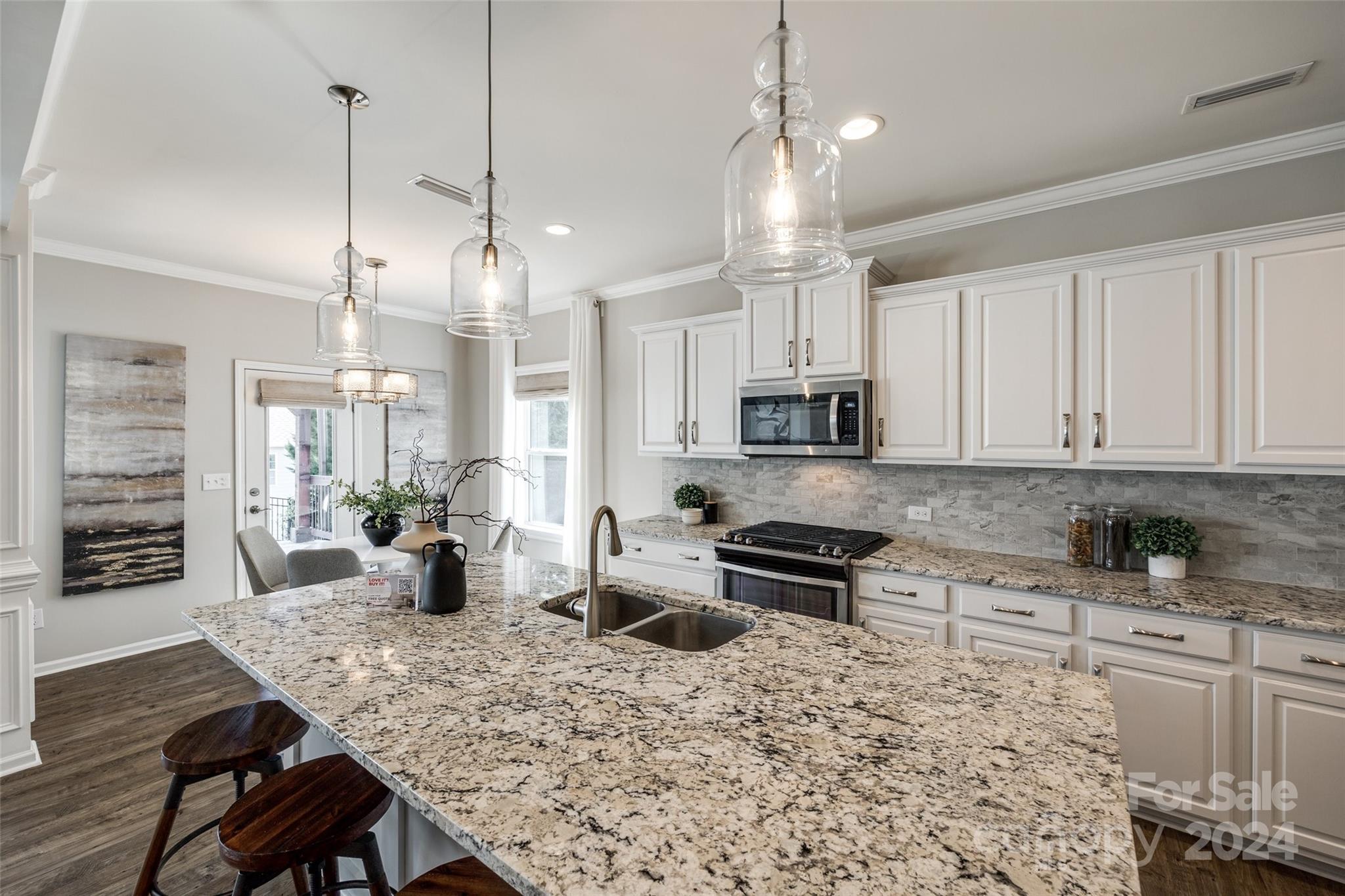 Lake Ridge - Residential