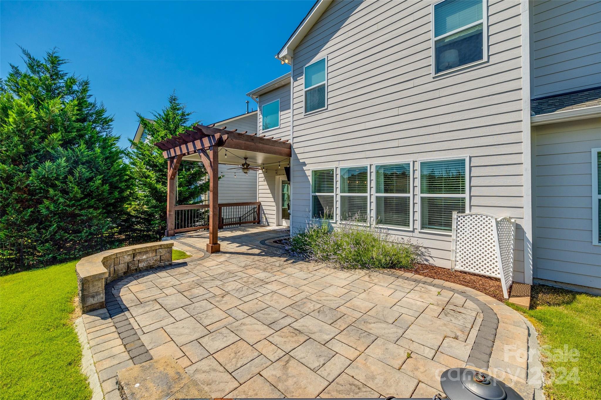 Lake Ridge - Residential