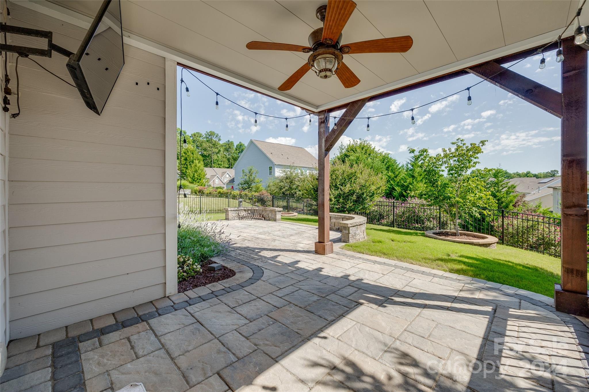 Lake Ridge - Residential