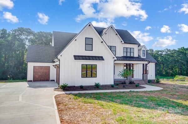 5053 Carolina Drive