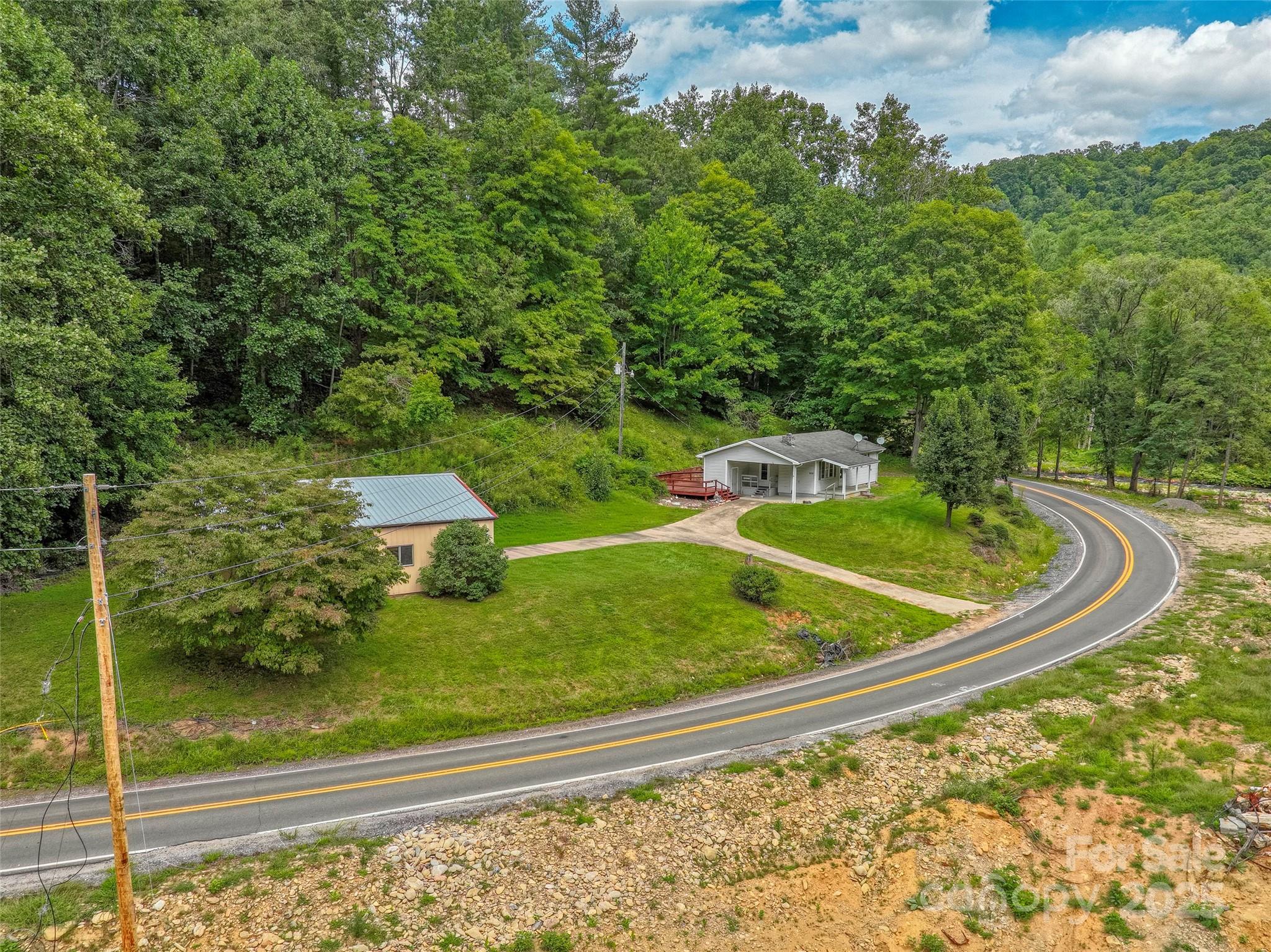 5511 State Hwy 197 S Highway