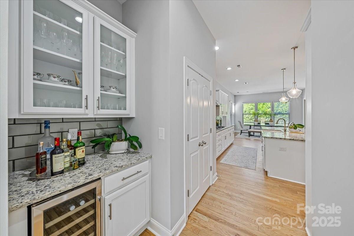 Barber Rock - Residential