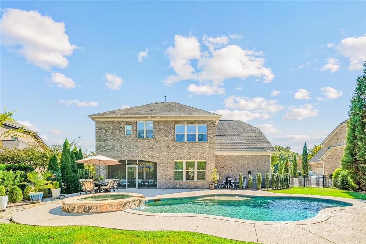 Barber Rock - Residential