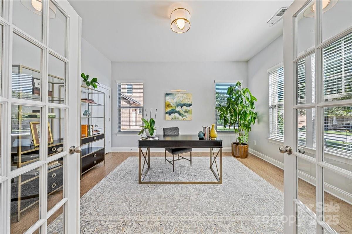 Barber Rock - Residential