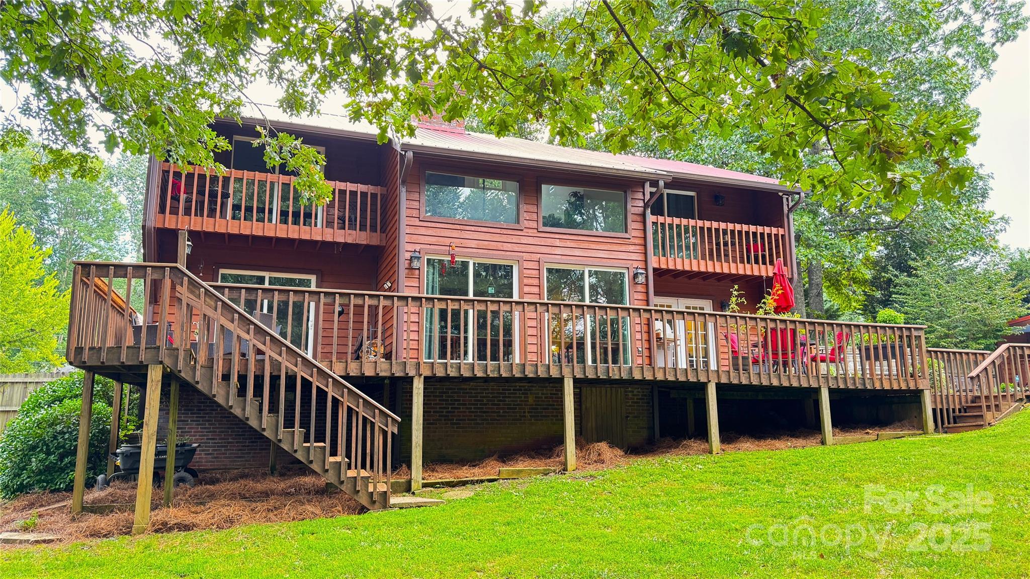 114 Rustic Hills Circle