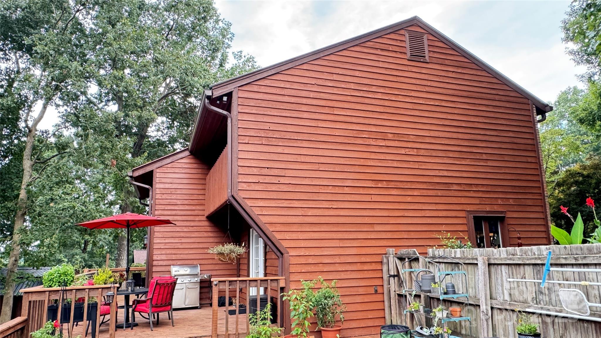 114 Rustic Hills Circle