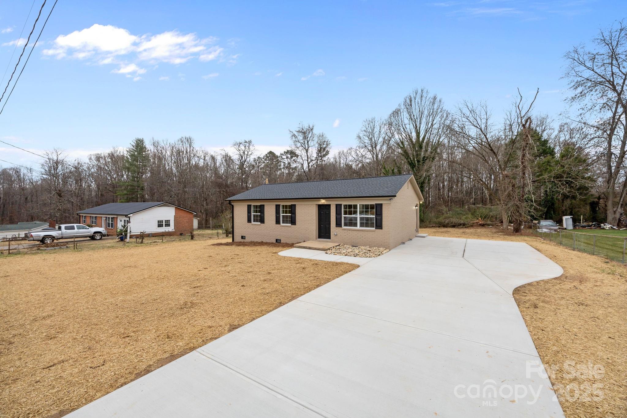 120 Independence Loop